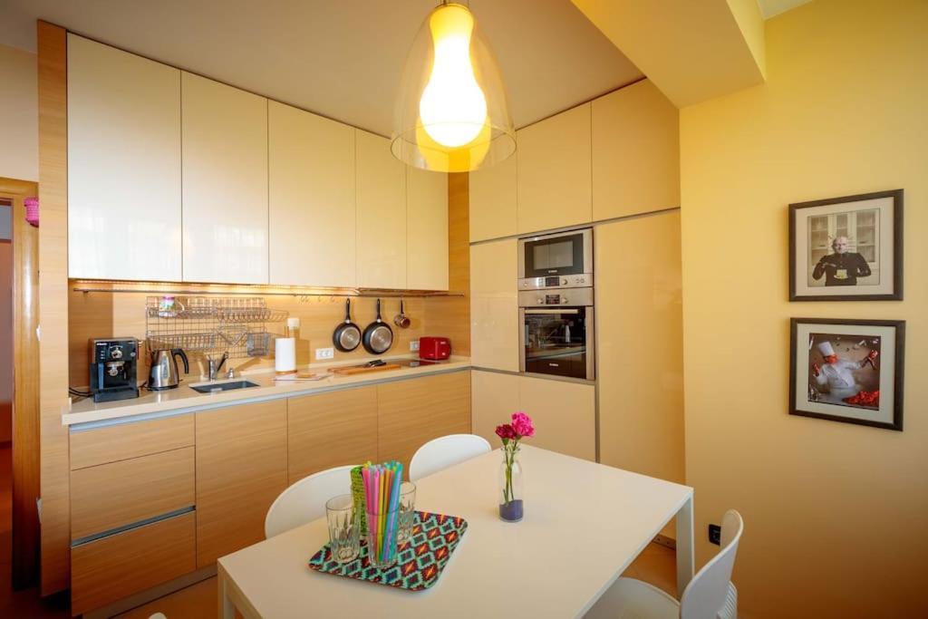 Green Apartment - Top Location, Near City Center! Szófia Kültér fotó