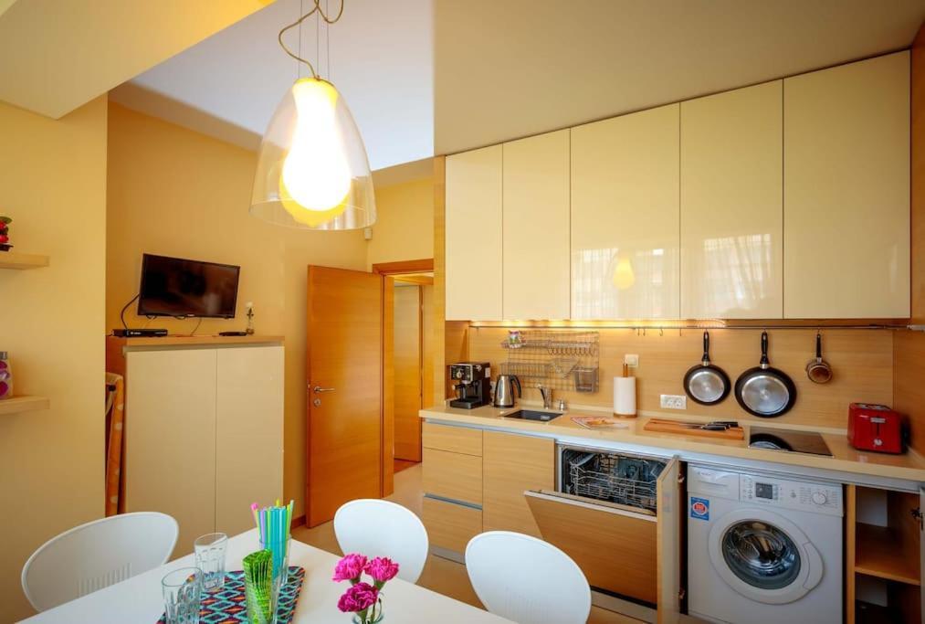 Green Apartment - Top Location, Near City Center! Szófia Kültér fotó