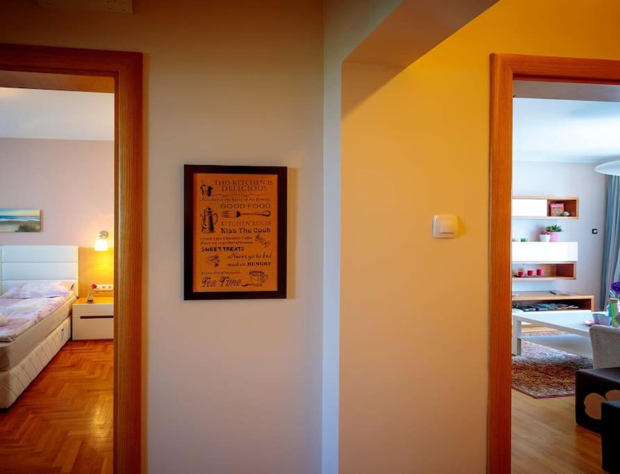 Green Apartment - Top Location, Near City Center! Szófia Kültér fotó