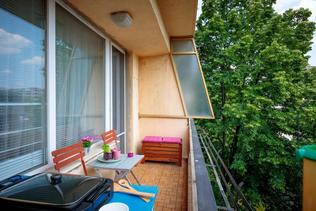 Green Apartment - Top Location, Near City Center! Szófia Kültér fotó