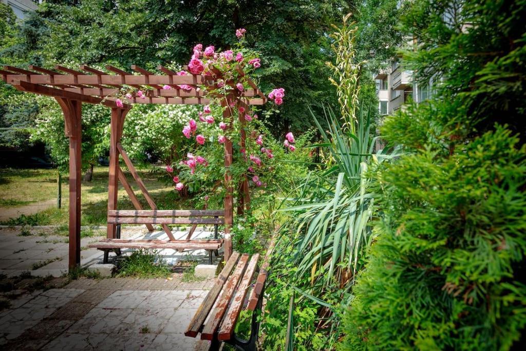 Green Apartment - Top Location, Near City Center! Szófia Kültér fotó